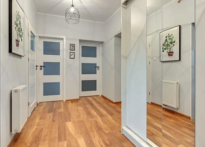 Seaside Boulevard - Location *